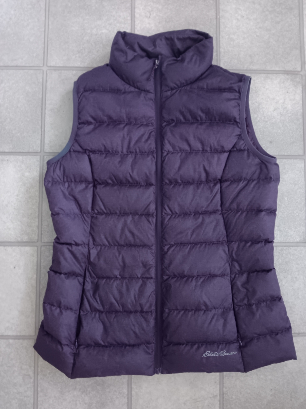 Eddie Bauer EB650 Down Puffer Vest Womens Small Deep Purple Quilted Full Zip